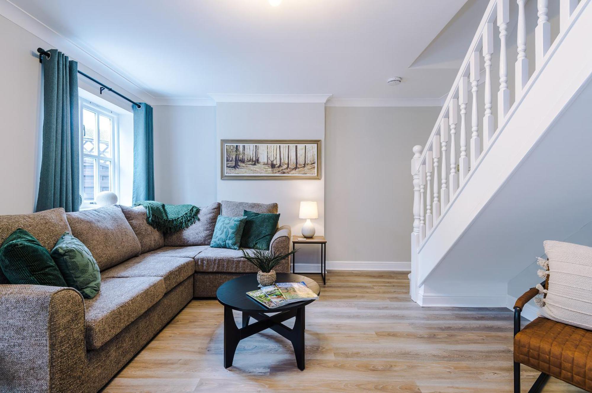 New! Stunning 3-Bed Home In Chester By 53 Degrees Property, Ideal For Groups, Free Parking! Dış mekan fotoğraf